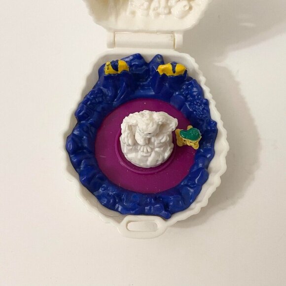 Vintage 1993 Lot of 2 Mighty Max McDonalds Abominable Snowman Yeti Toys - Picture 11 of 16